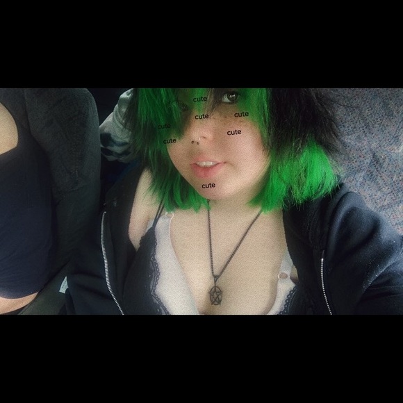 Meet your Posher, Veronika - Picture 1 of 1